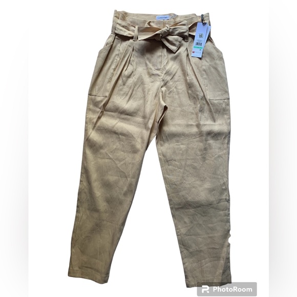 Calvin Klein Pants - NWT Calvin Klein belted pants. Size 8.